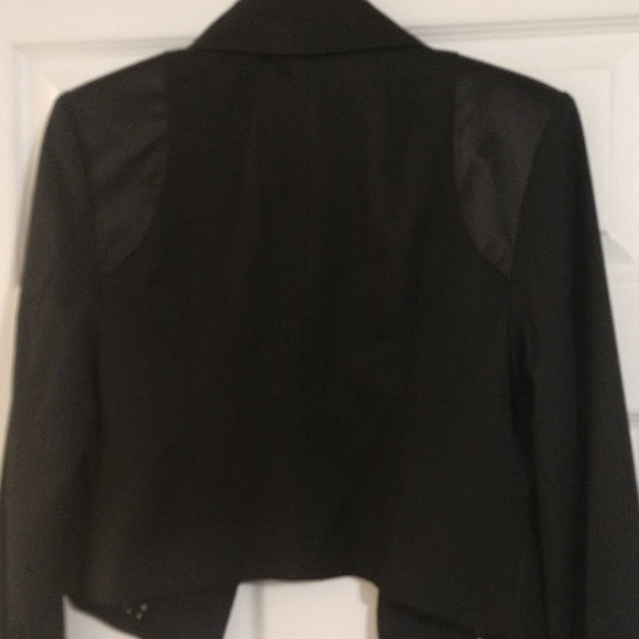 Black Guess Blazer - Picture 4 of 5
